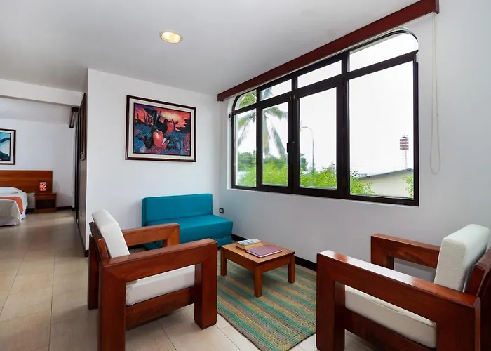 Galapagos Apartments - Bay View House